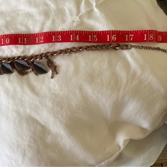 Copper Gold Tone Chain Leaves Leaf Charm Necklace 17” with 2” extension - Picture 5 of 6